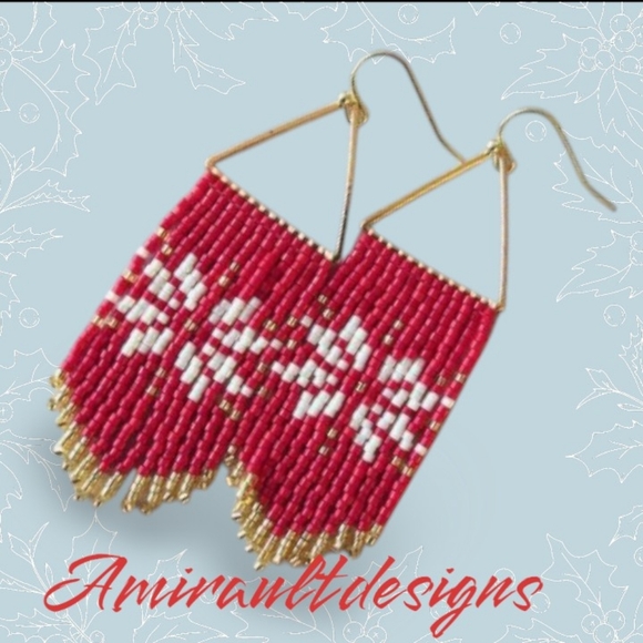 Beaded Earrings triangle tassel Christmas themed - Picture 2 of 2